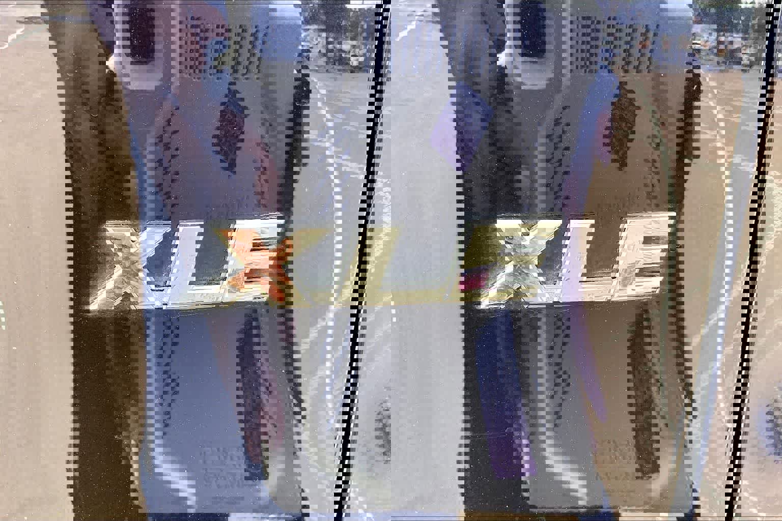 Used 2020 Toyota RAV4 XLE Premium image 7