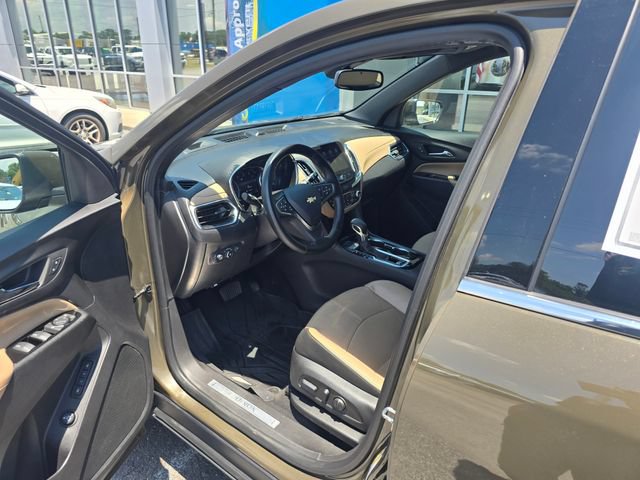 Used 2023 Chevrolet Equinox Premier AWD/4WD image 11