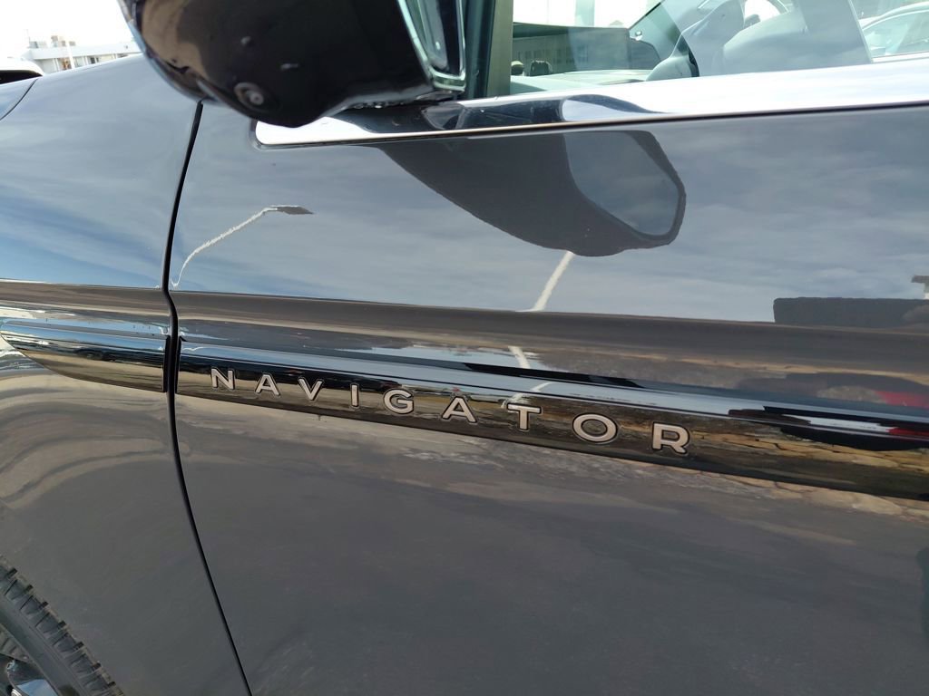 New 2026 Lincoln Navigator Black Label image 5