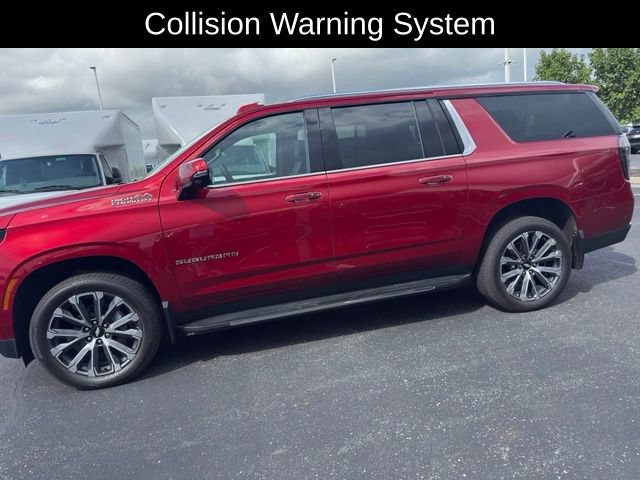 Used 2025 Chevrolet Suburban High Country AWD/4WD image 2