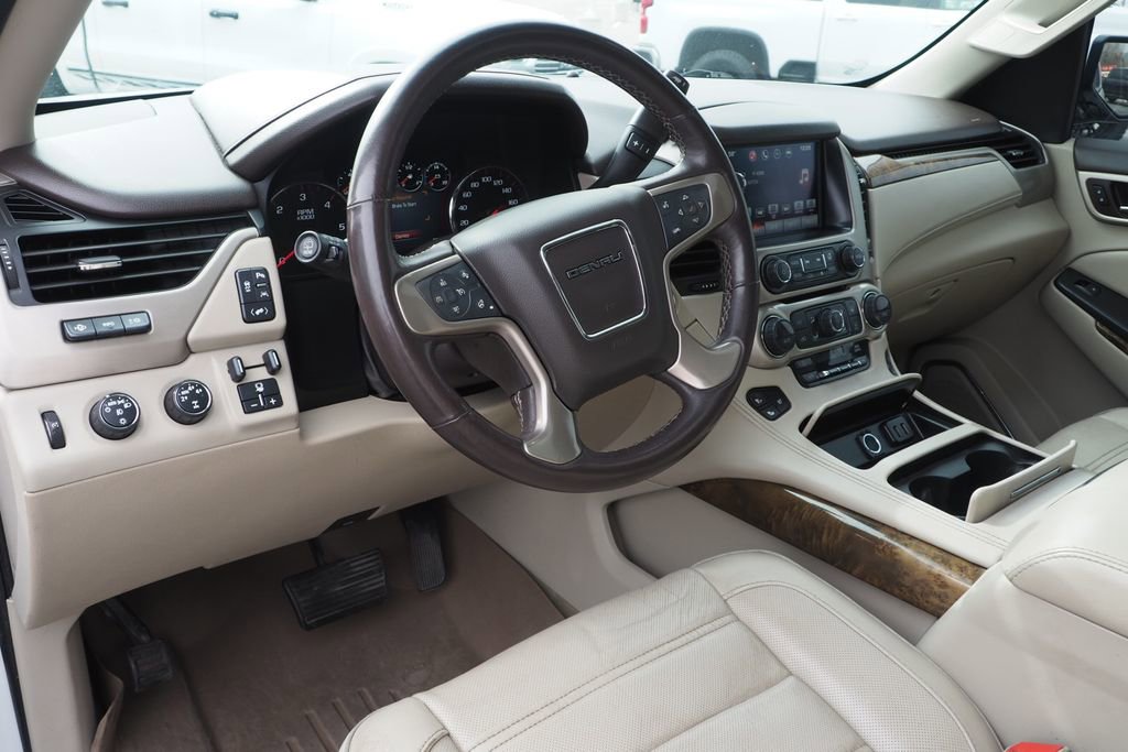 Used 2016 GMC Yukon Denali image 12