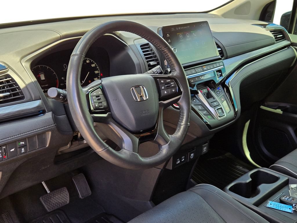 Used 2025 Honda Odyssey Elite image 16