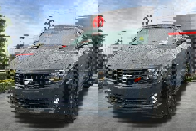 Used 2012 Chevrolet Camaro LT RWD image 2