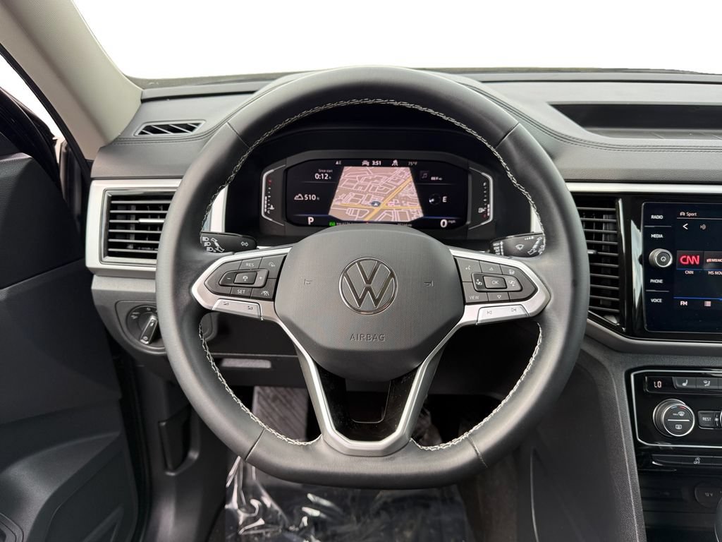 Used 2023 Volkswagen Atlas SEL AWD/4WD image 12