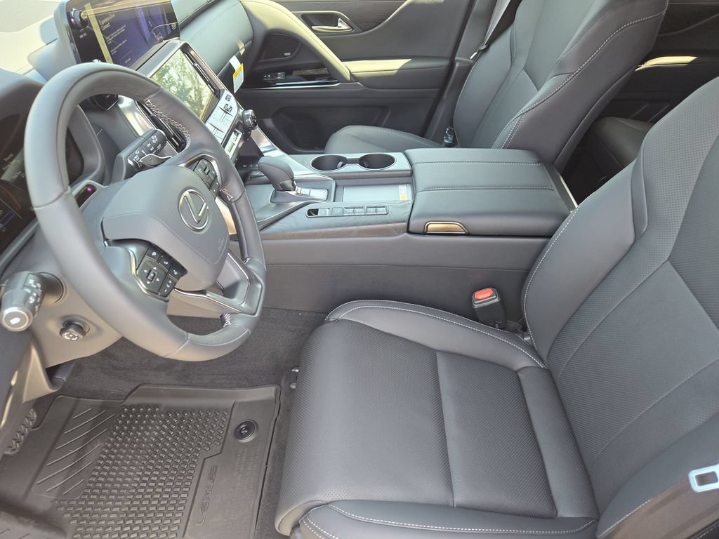 New 2026 Lexus LX 700h Luxury w/ Appearance Package AWD/4WD image 9