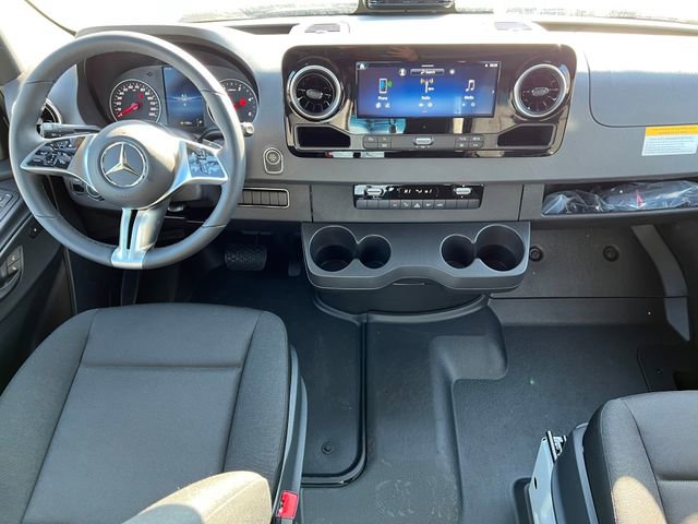 New 2025 Mercedes-Benz Sprinter 2500 image 4