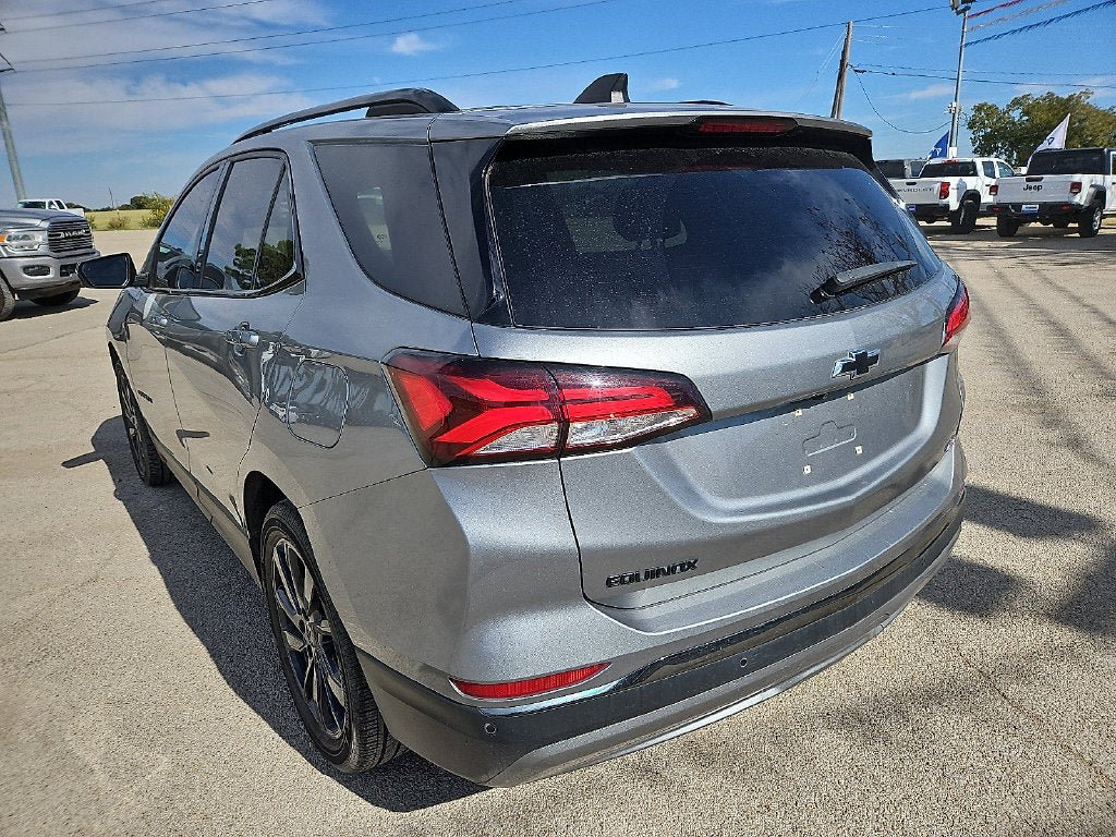 Used 2023 Chevrolet Equinox RS FWD image 5