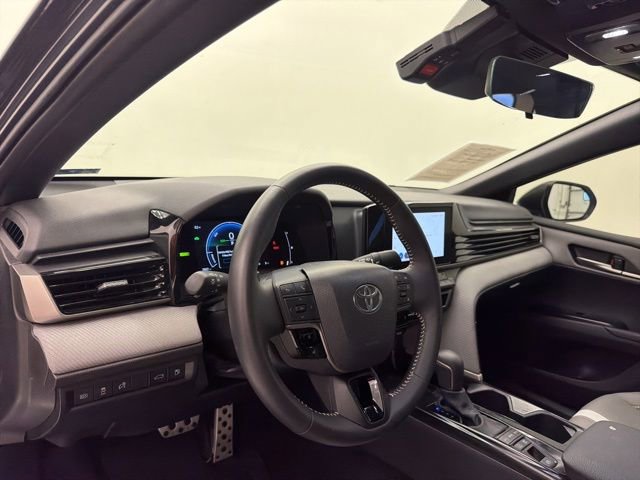 Used 2026 Toyota Camry SE FWD image 12