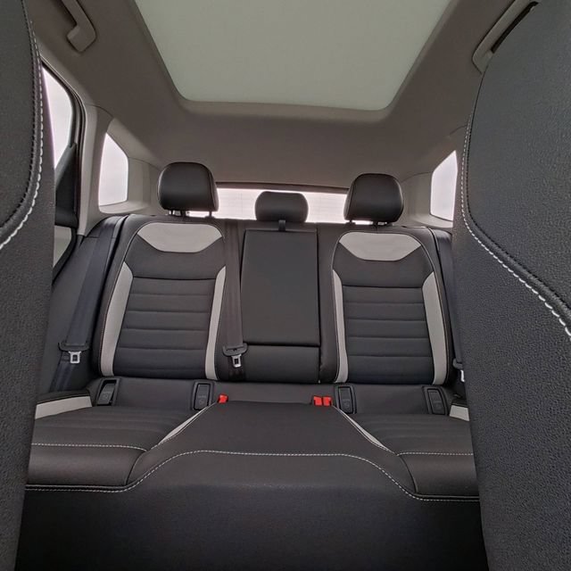 New 2026 Volkswagen Taos SEL AWD/4WD image 28