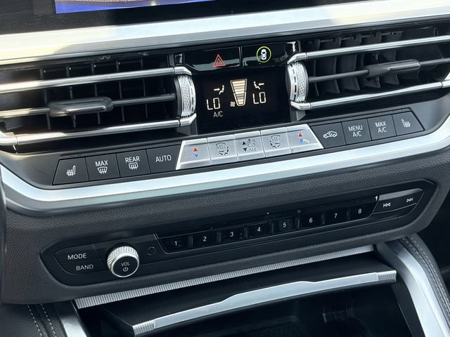 Used 2022 BMW 430i Coupe w/ M Sport Package RWD image 29