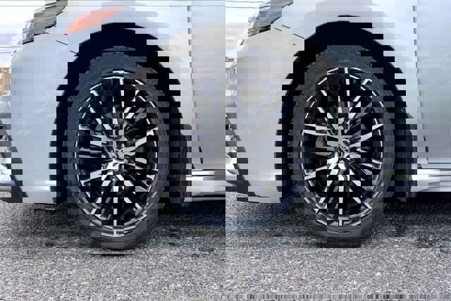 Used 2021 Toyota Camry SE image 8