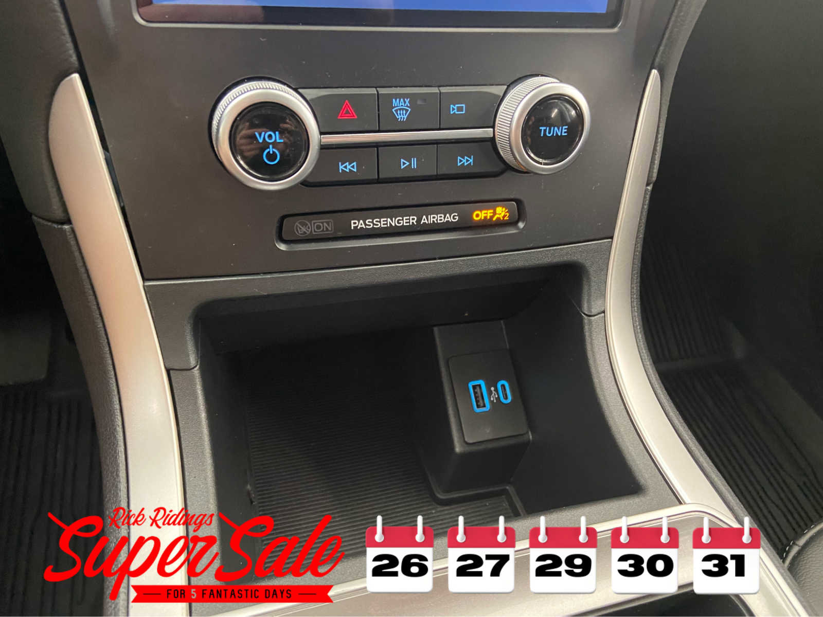 Used 2024 Ford Edge SEL image 35