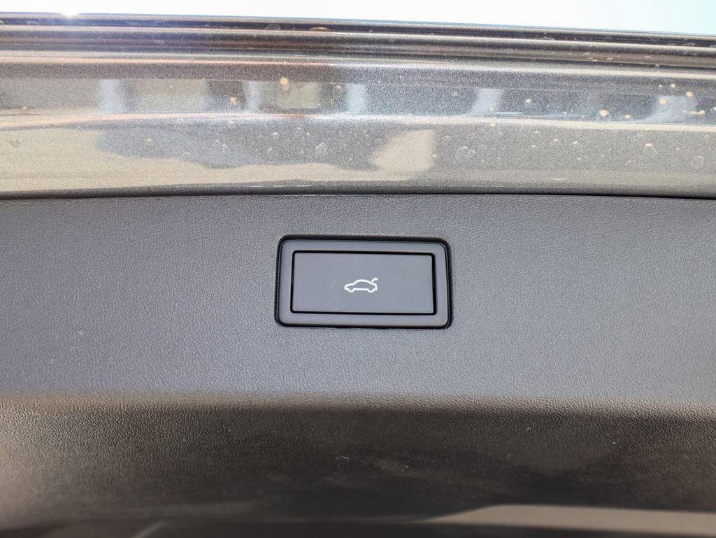 New 2026 Volkswagen Tiguan SE AWD/4WD image 11
