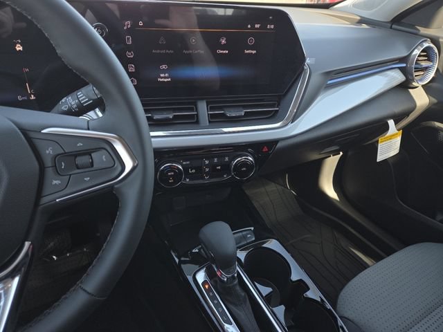 New 2026 Chevrolet Trax LT w/ Driver Confidence Package FWD image 33