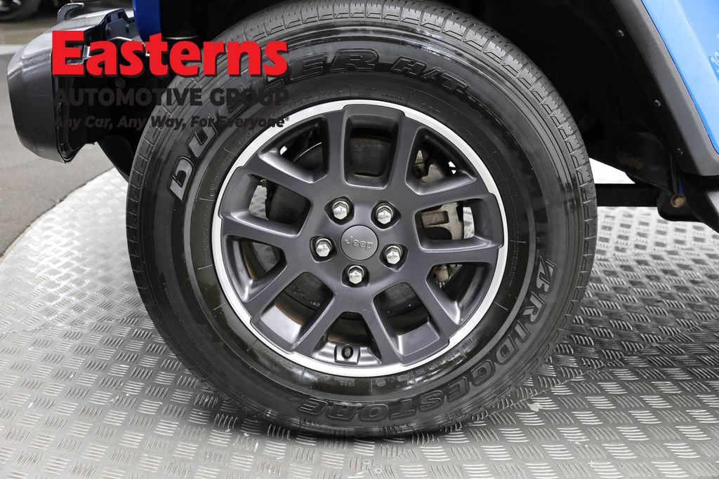 Used 2021 Jeep Gladiator Overland AWD/4WD image 30