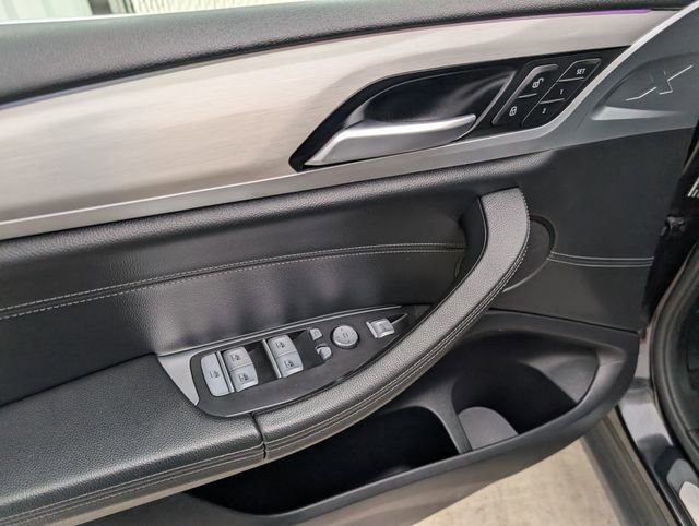 Used 2021 BMW X4 xDrive30i w/ Premium Package image 11