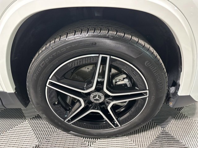 Used 2025 Mercedes-Benz GLA 250 4MATIC image 9