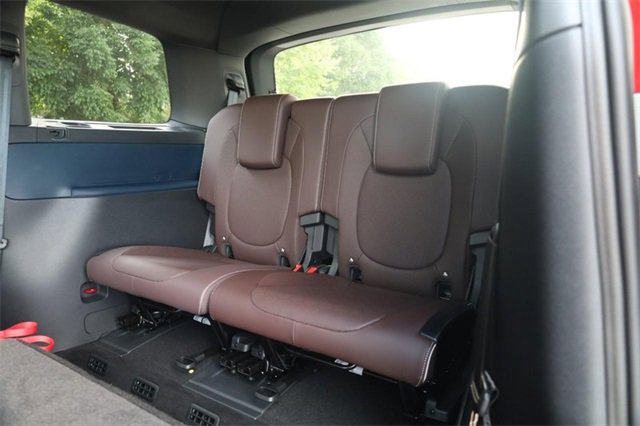 New 2025 Volkswagen ID. Buzz Pro S image 24