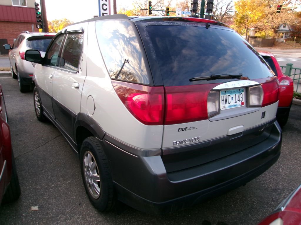 Used 2004 Buick Rendezvous CX image 3