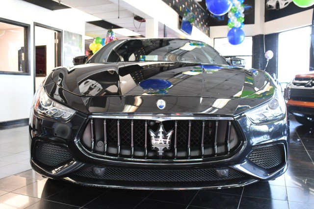 Used 2022 Maserati Ghibli Modena Q4 AWD/4WD image 2