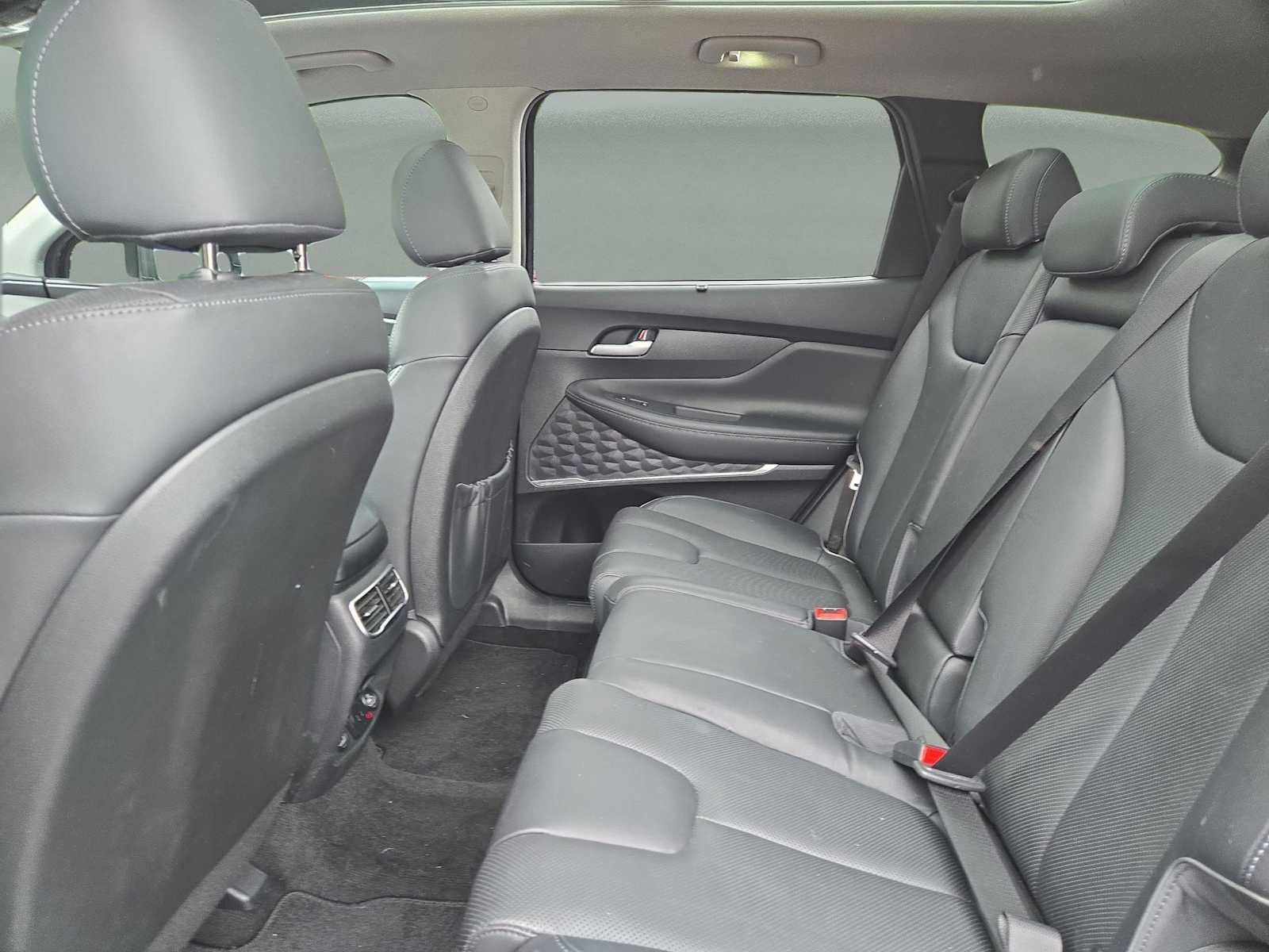 Used 2022 Hyundai Santa Fe Limited FWD image 9