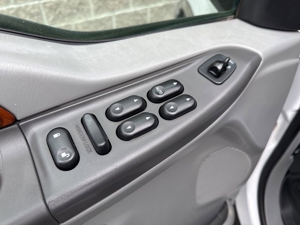 Used 2002 Ford F350 Lariat image 15