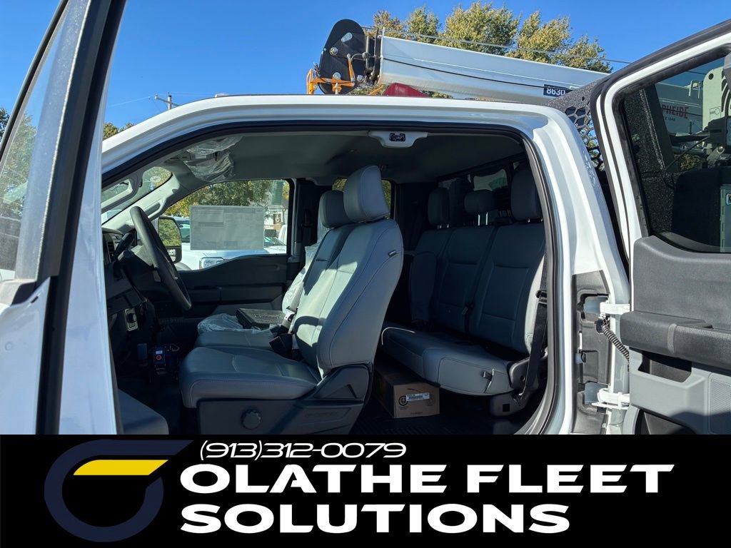 New 2026 Ford F550 4x4 Supercab Super Duty image 19