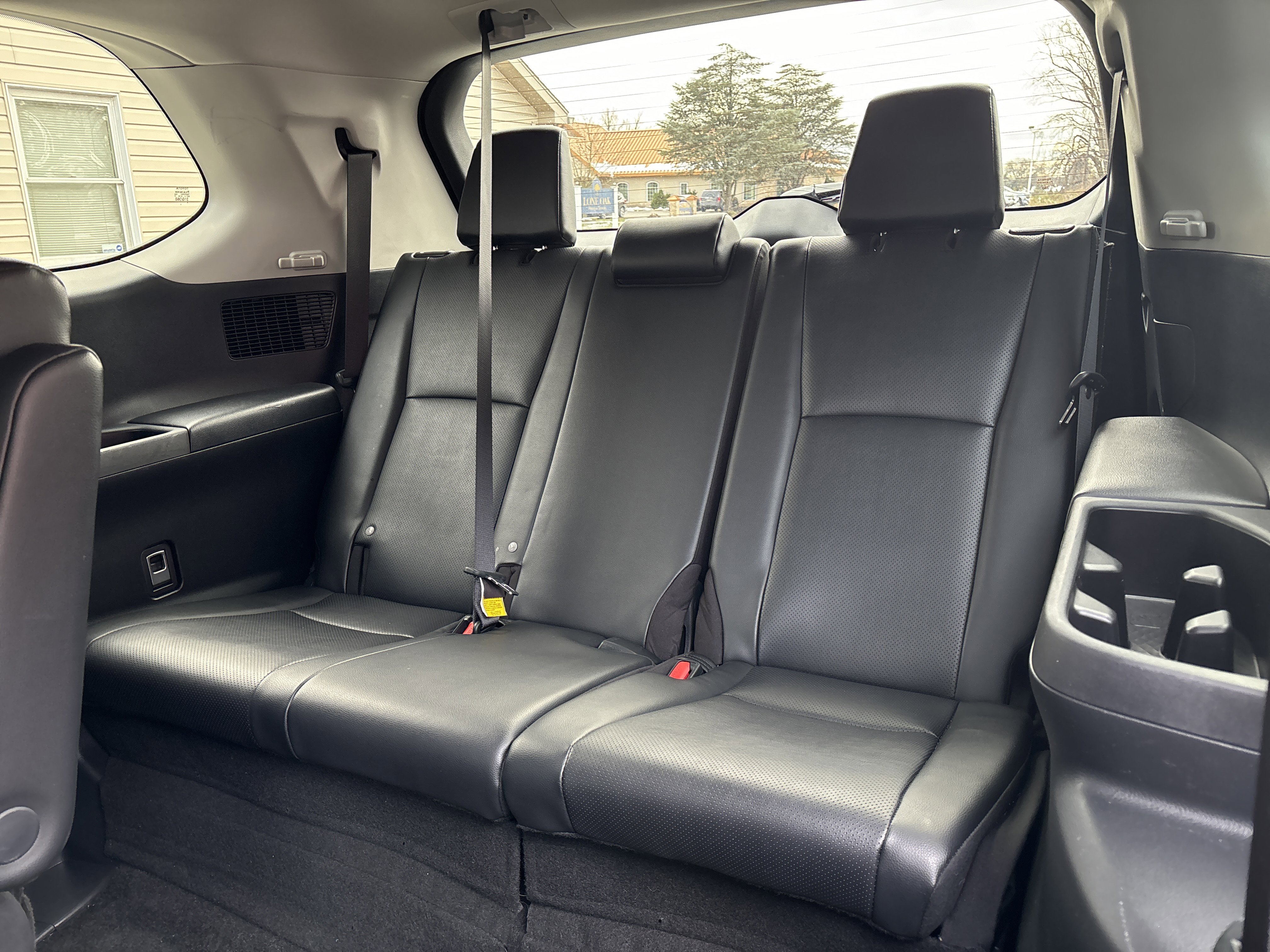 Used 2025 Toyota Grand Highlander AWD image 15