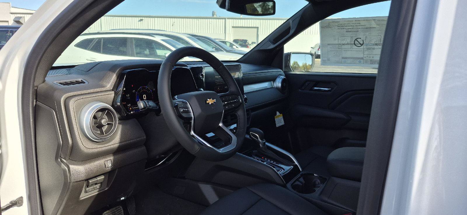 New 2026 Chevrolet Colorado LT w/ LT Convenience Package AWD/4WD image 13