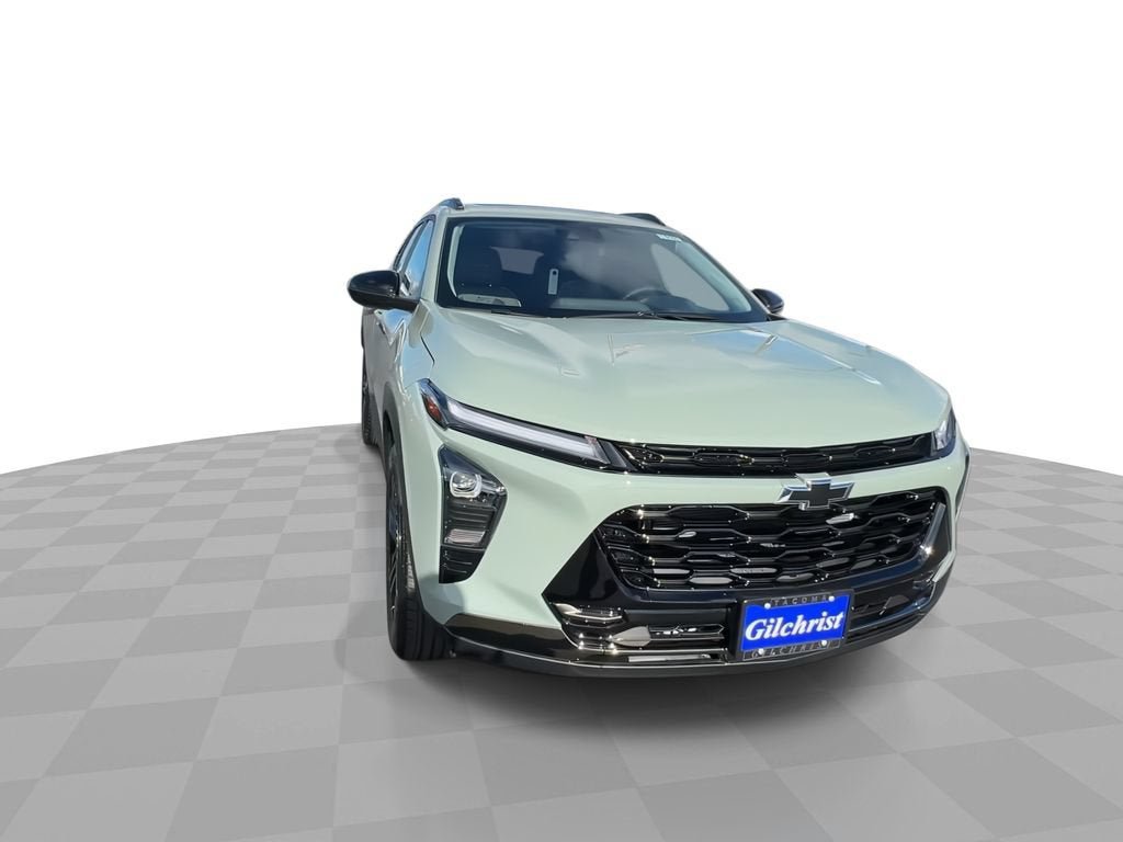 New 2026 Chevrolet Trax ACTIV w/ Sunroof Package FWD image 2