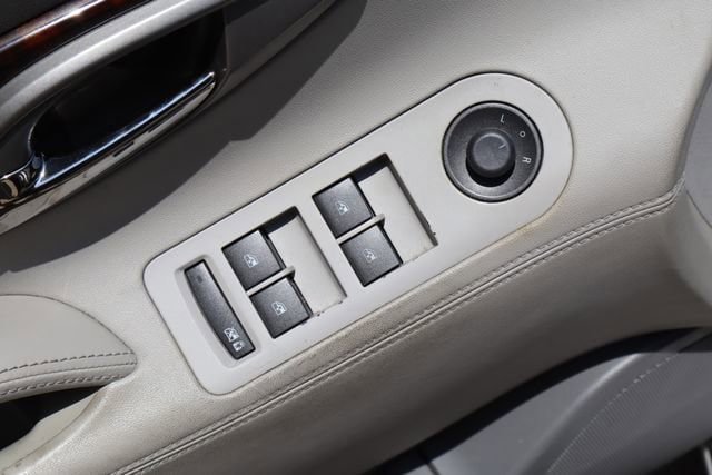 Used 2012 Buick LaCrosse Convenience FWD image 19