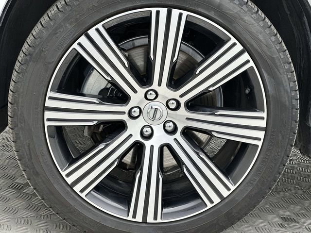 Certified 2024 Volvo XC90 B6 Ultimate image 10