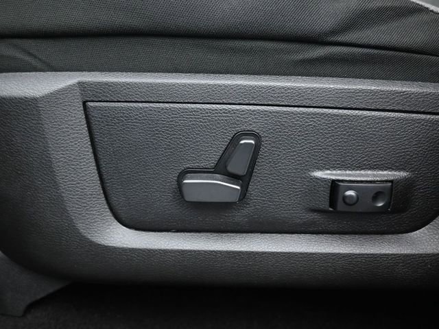 Used 2023 RAM 1500 Classic SLT w/ Protection Group image 11