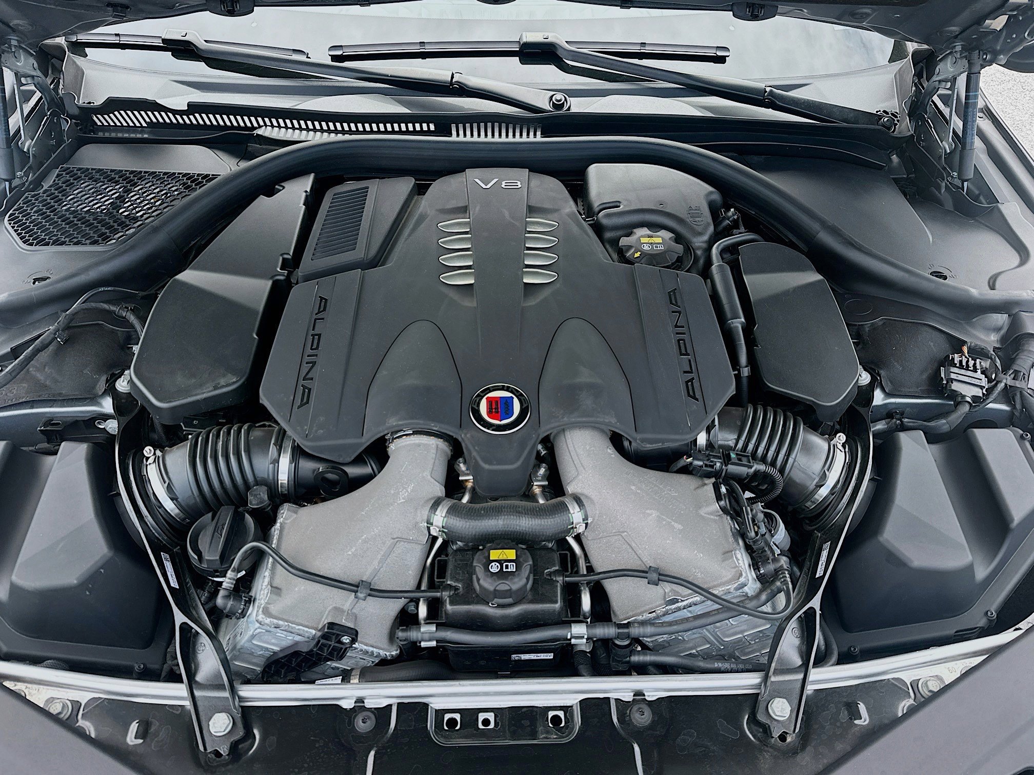 Used 2023 BMW ALPINA B8 xDrive Gran Coupe image 32