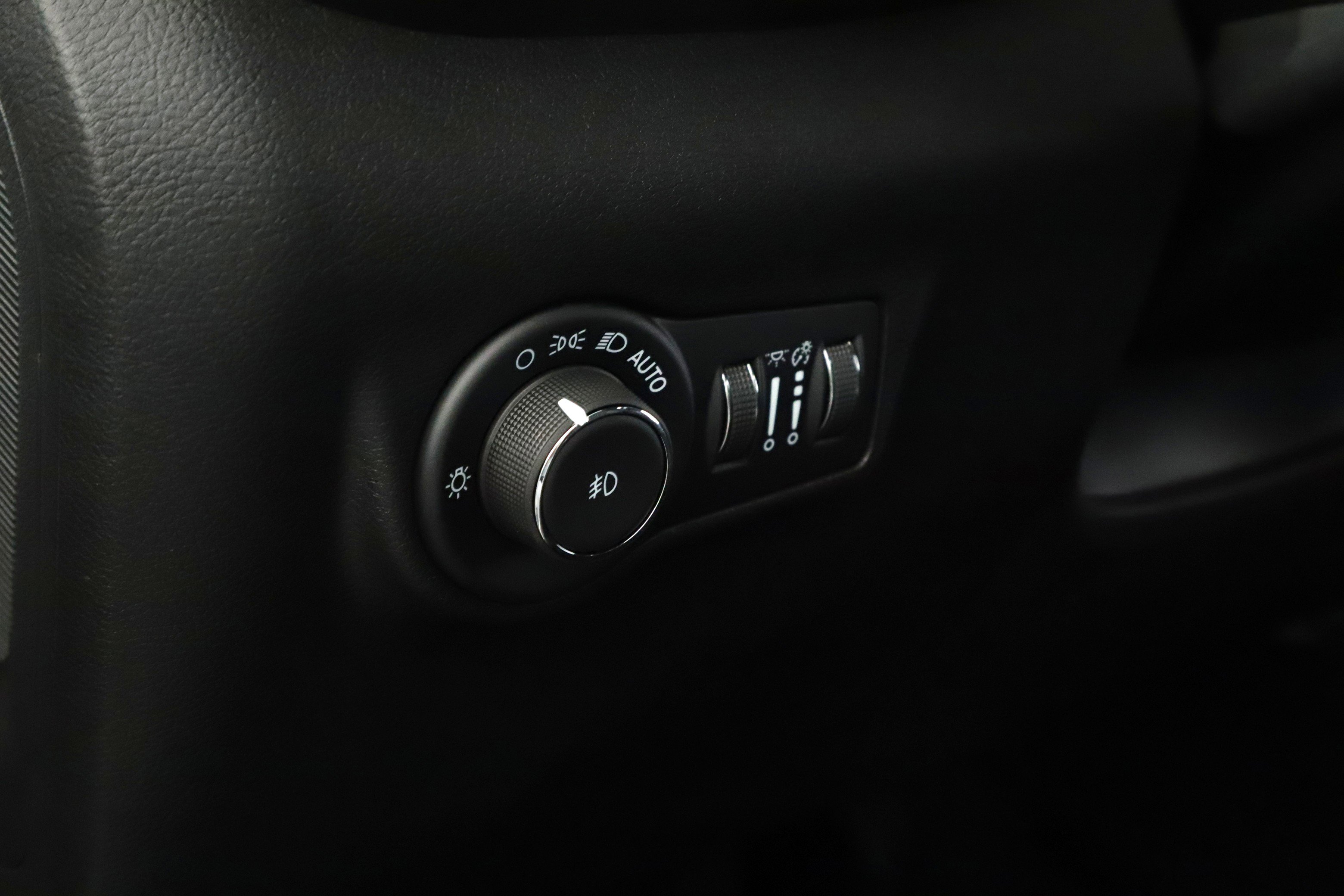 New 2026 Jeep Compass Limited image 6