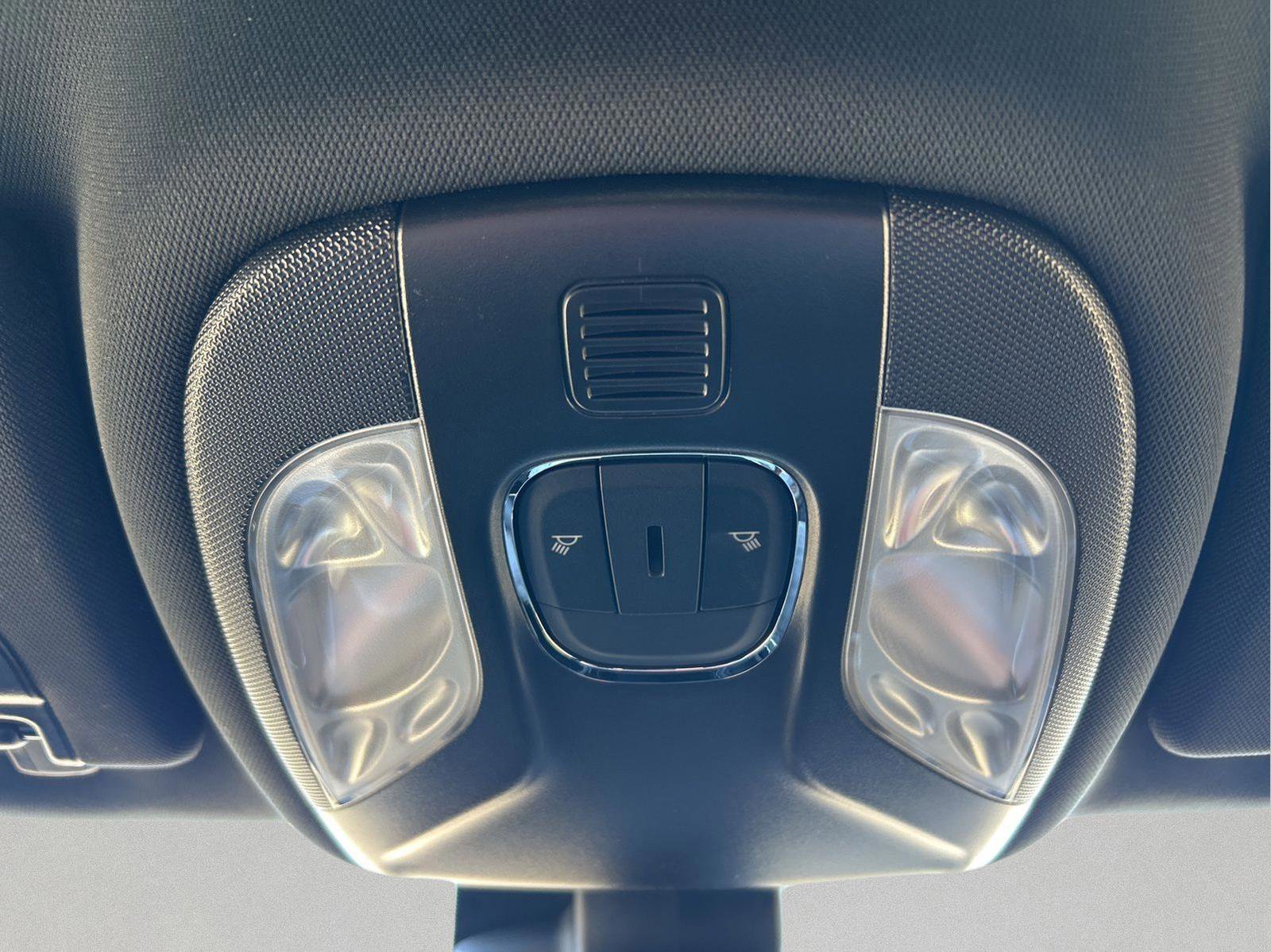 New 2026 Jeep Compass Latitude image 22