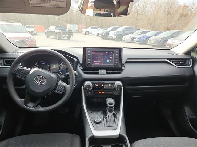 Used 2021 Toyota RAV4 XLE image 15
