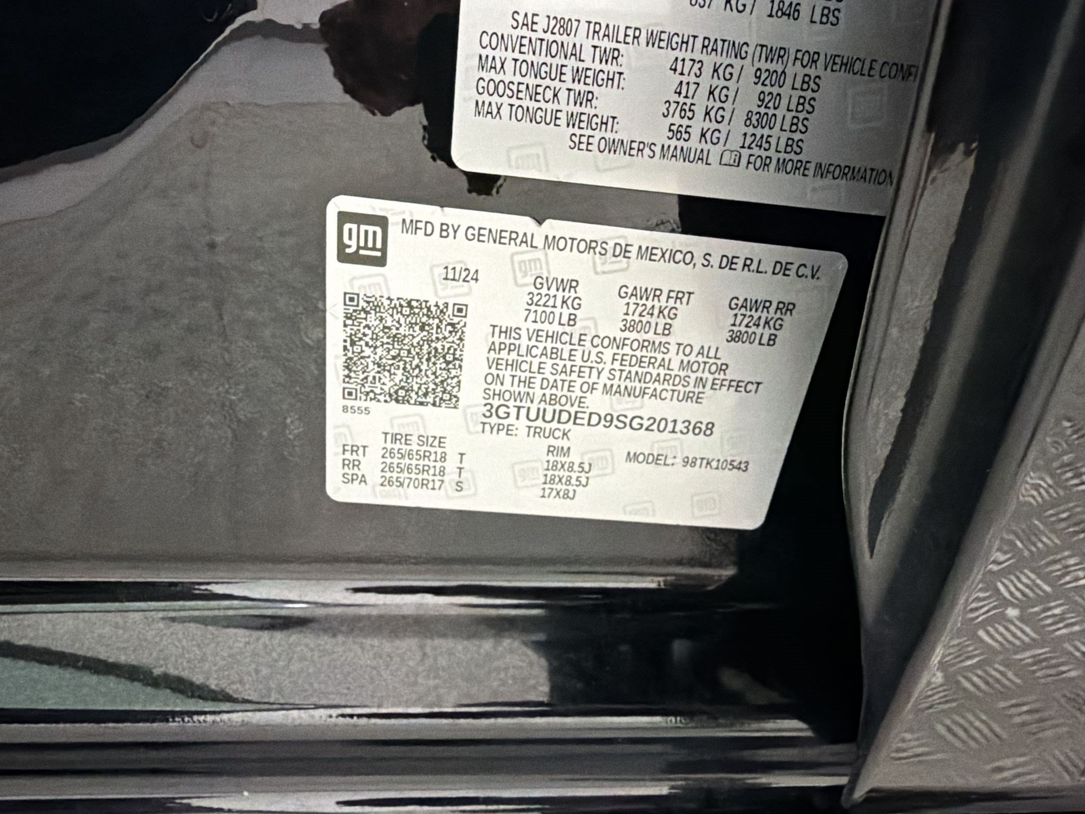 Used 2025 GMC Sierra 1500 SLT AWD/4WD image 27