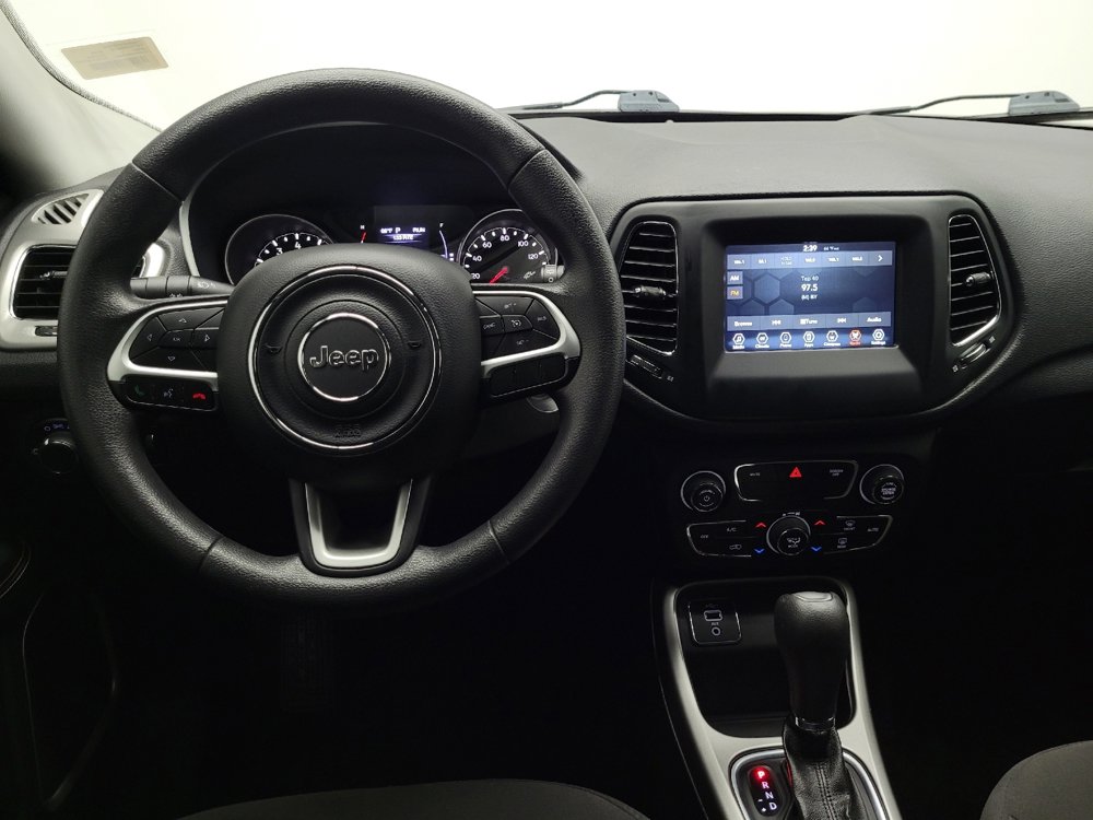 Used 2020 Jeep Compass Sport image 22