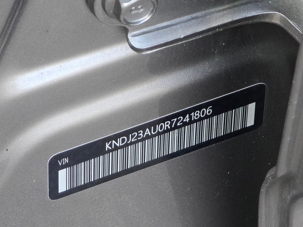 Used 2024 Kia Soul LX w/ Option Group 015 image 30