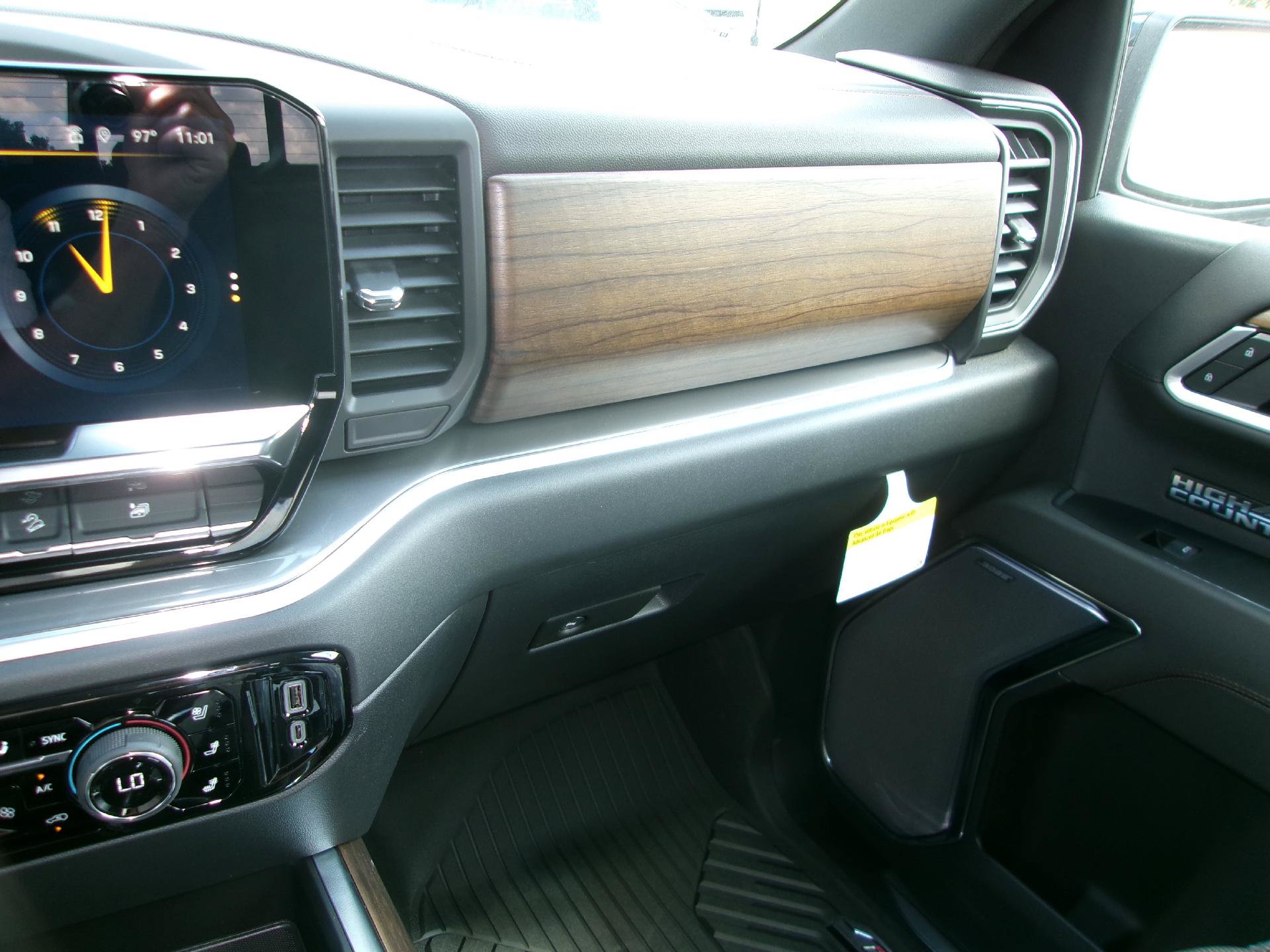 New 2026 Chevrolet Silverado 1500 High Country w/ Midnight Edition AWD/4WD image 23