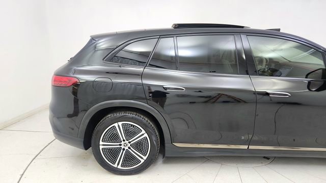 Used 2023 Mercedes-Benz EQS 450+ 4MATIC SUV w/ Exclusive Trim Package image 7