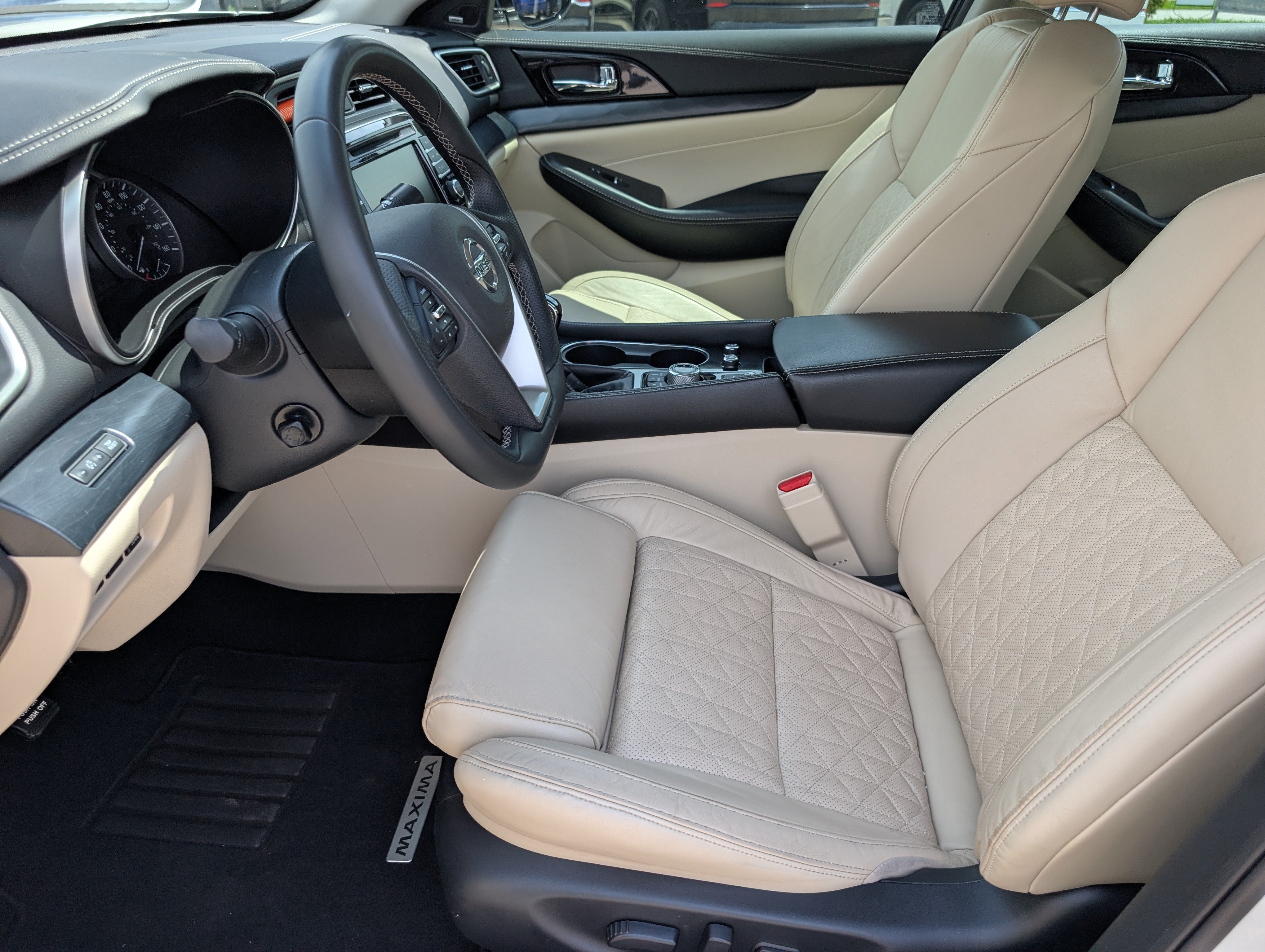 Used 2021 Nissan Maxima Platinum w/ Sport Mat Group FWD image 9