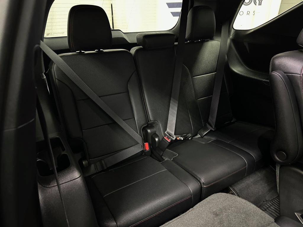 Used 2025 Chevrolet Traverse Z71 w/ Enhanced Driving Package AWD/4WD image 22