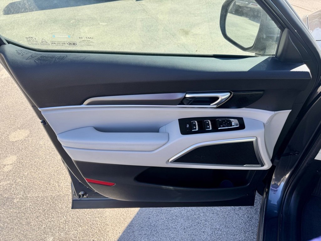 Used 2020 Kia Telluride S w/ S 8 Passenger Seating Package image 30