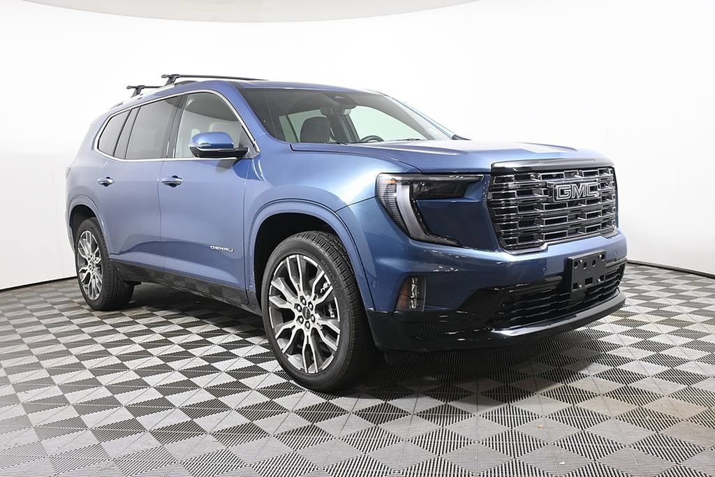 Used 2026 GMC Acadia Denali Ultimate w/ LPO, Floor Liner Package AWD/4WD image 9