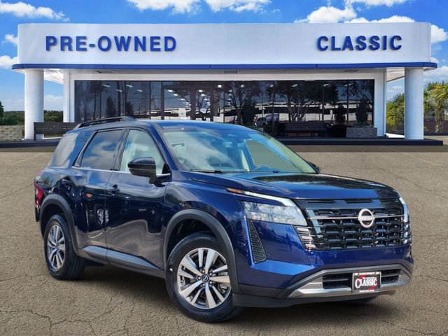 Used 2026 Nissan Pathfinder SL FWD video 1