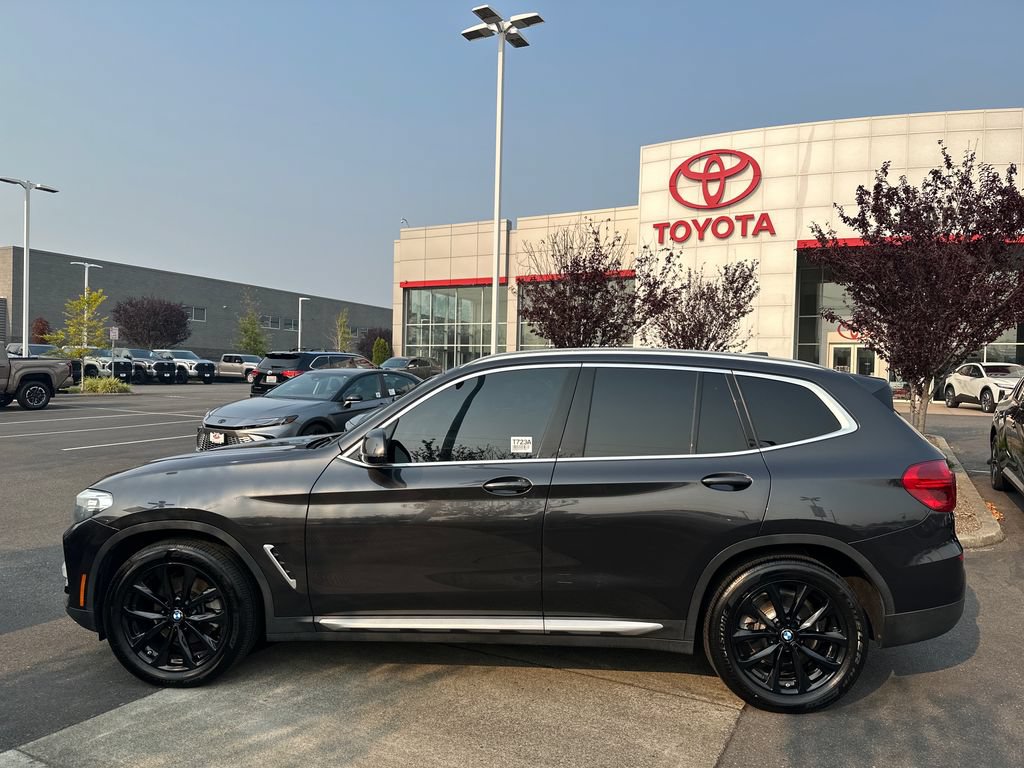 Used 2018 BMW X3 xDrive30i AWD/4WD image 2