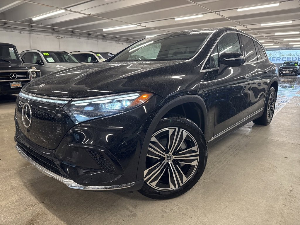 Used 2026 Mercedes-Benz EQS 400 4MATIC SUV image 1