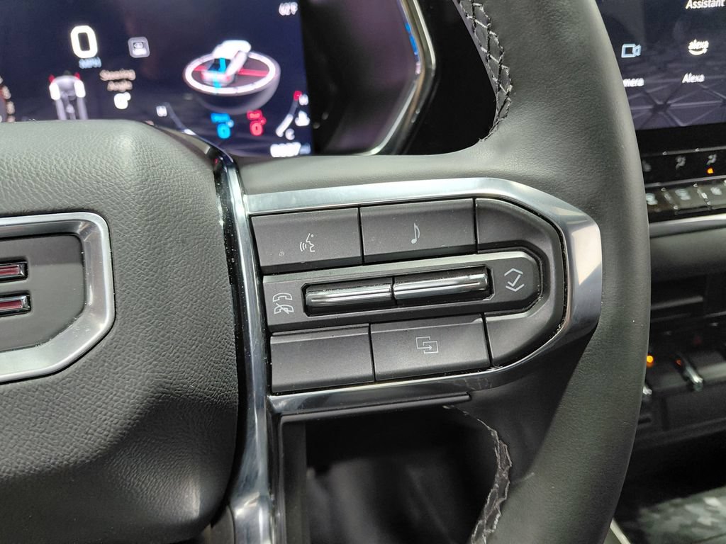 Used 2024 GMC Canyon Elevation w/ Elevation Premium Package AWD/4WD image 40